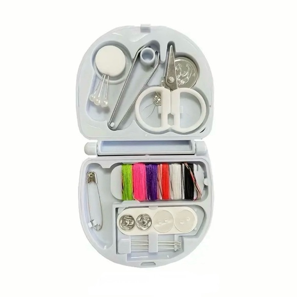 New “Bride” Makeup Bag & Swag - Picture 9 of 10